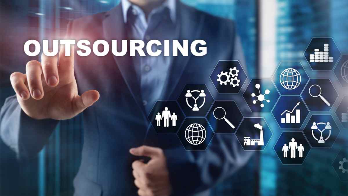 5 Key Indicators It's Time to Outsource Services for Business
