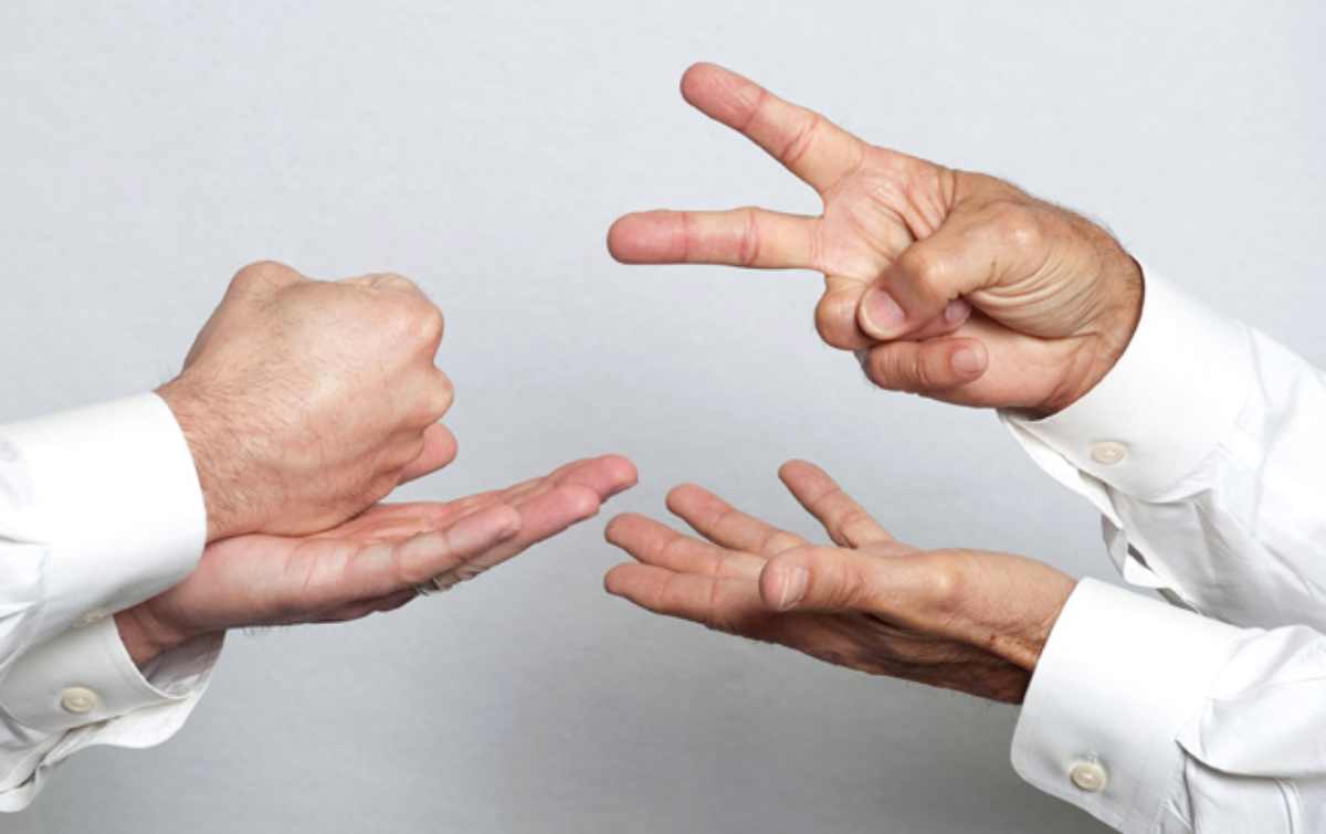 how to win rock paper scissors