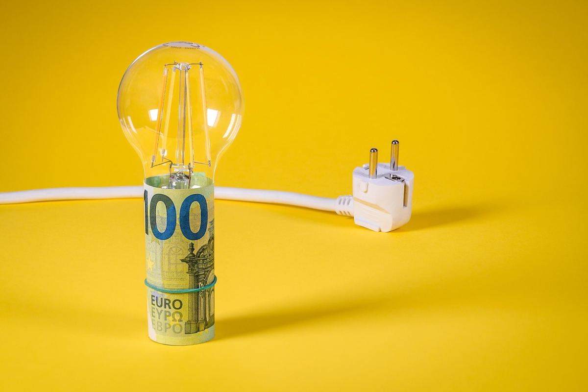How to Choose the Best Commercial Electricity Companies for Your Business